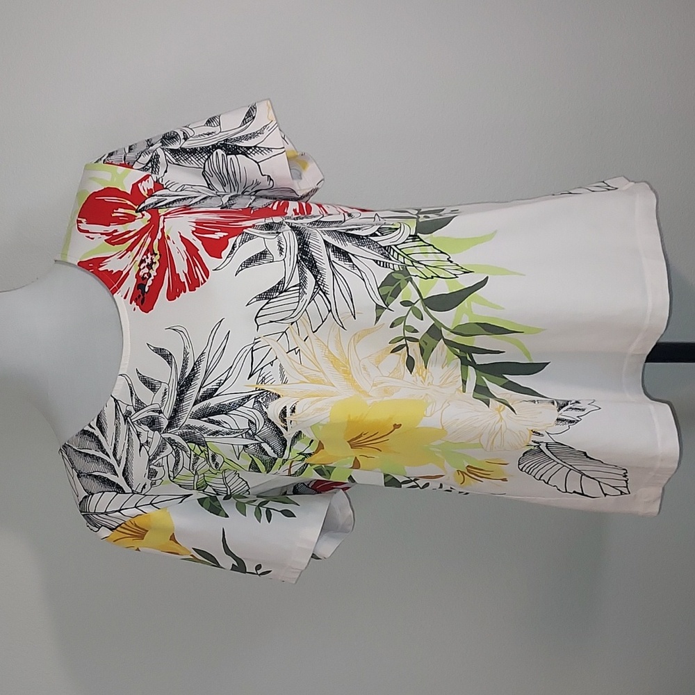 Christopher & Banks Red Yellow Floral Print S/S Cotton Blend Top Shirt Size L
